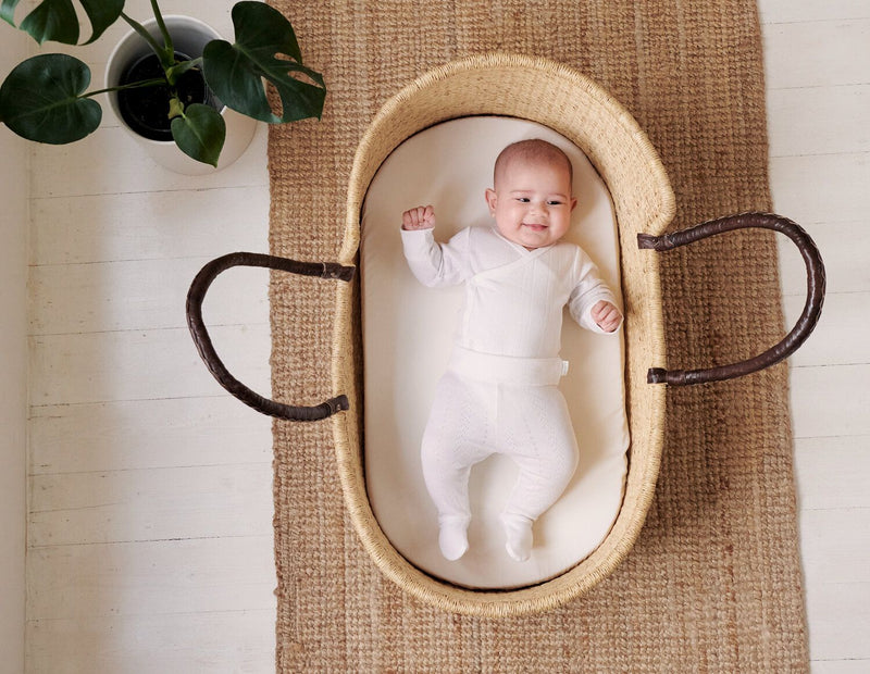 How to Dress Your Baby for a Newborn Photo Shoot