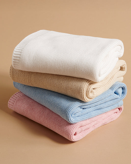 Essentials Blankets