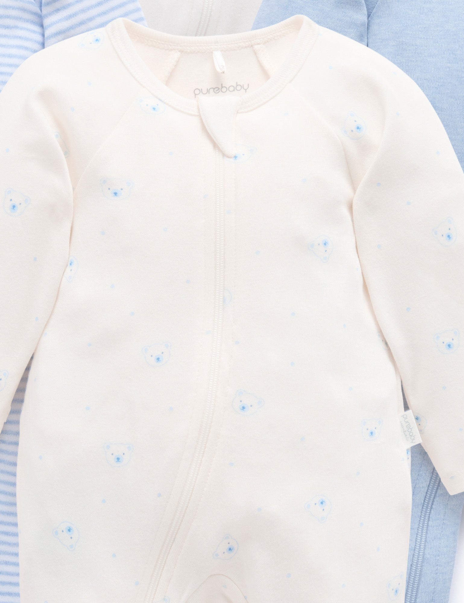 PP1029ES_PBLBRPK_IMAGE3_1744095390